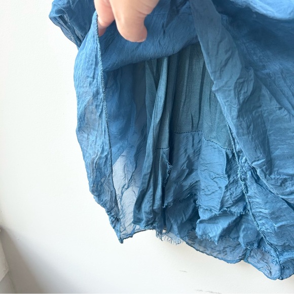 Tina Stephens silk and viscose layered raw edge flowy blouse - Picture 3 of 6